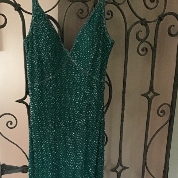 Mac Duggal Dresses & Skirts - Mac Duggal Emerald Gown Sleeveless Size 12